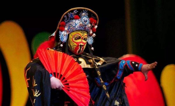 變臉是我國(guó)哪個(gè)戲劇的絕活？川劇表演特技之一