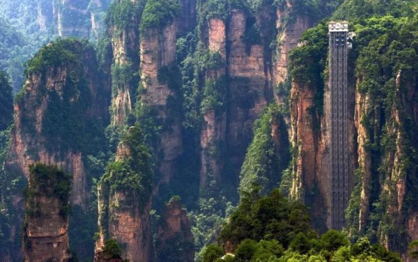 世界上最奇葩的10大電梯，中國白龍電梯上榜