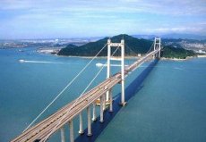 中國(guó)第一座大型懸索橋：虎門(mén)大橋主航道跨經(jīng)888米