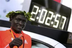 男子馬拉松世界紀錄：丹尼斯·基米托2小時2分57秒