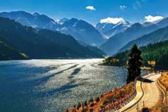 新疆十大最受歡迎的景點(diǎn)，新疆旅游必去十大景點(diǎn)