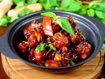 江西南昌六大特色名菜，三杯雞排在第一位