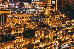抖音上重慶十大網(wǎng)紅景點(diǎn)，洪崖洞你打卡過(guò)嗎？