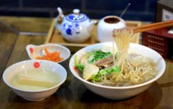 湖北十堰最有名的八大特色美食，三合湯位列首位
