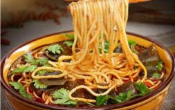 湖北襄陽(yáng)最出名的六大特色美食，襄陽(yáng)牛肉面得第一名