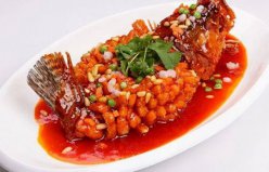 江蘇10大經(jīng)典名菜：銀魚(yú)炒蛋入榜，松鼠鱖魚(yú)一舉奪冠
