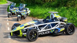 世界上速度最快的10輛警車(chē)，第一名阿里爾原子號(hào)F1警車(chē)