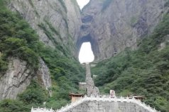 中國(guó)十大著名索道纜車(chē)景點(diǎn)，天門(mén)山索道位列第一名