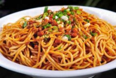 湖北十大特色美食：云夢魚面上榜，熱干面居榜首
