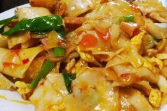 滇菜十大招牌菜：大救駕、汽鍋雞排前兩名