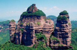 廣東省十大高山排名：丹霞山排第一，羅浮山排第二