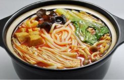 昆明特色小吃10大排名，過橋米線排第一位