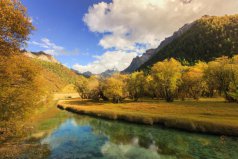 中國(guó)著名山水景點(diǎn)排行榜前十名，稻城亞丁排第一位